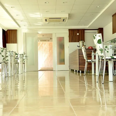 Volkii Hotel 2*
